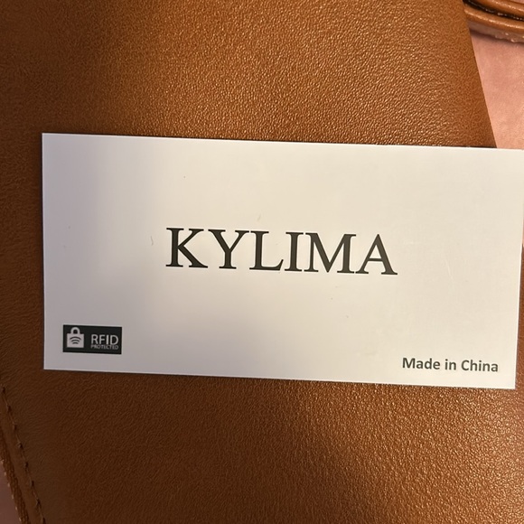 New with tags Kylima RFID crossbody purse - Picture 3 of 4